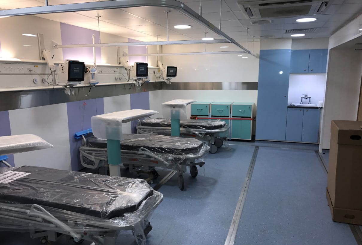 Relocatable clinical unit