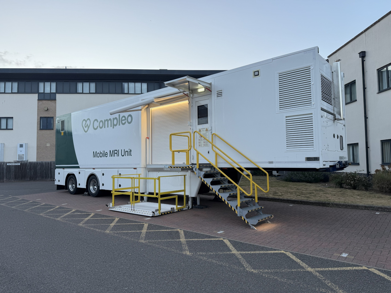Compleo mobile MRI